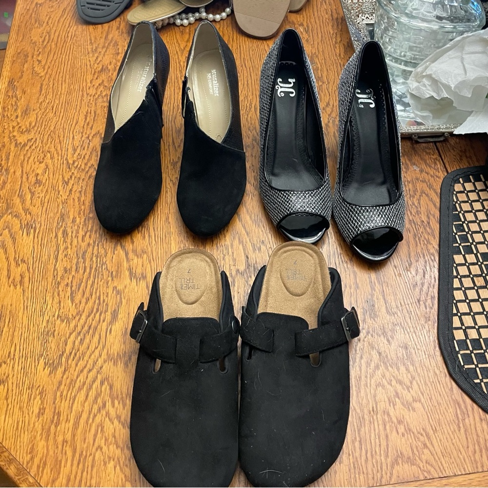 3 Pairs of Shoes. Naturalizer Heels, High heel Sandles, Flat Sandles